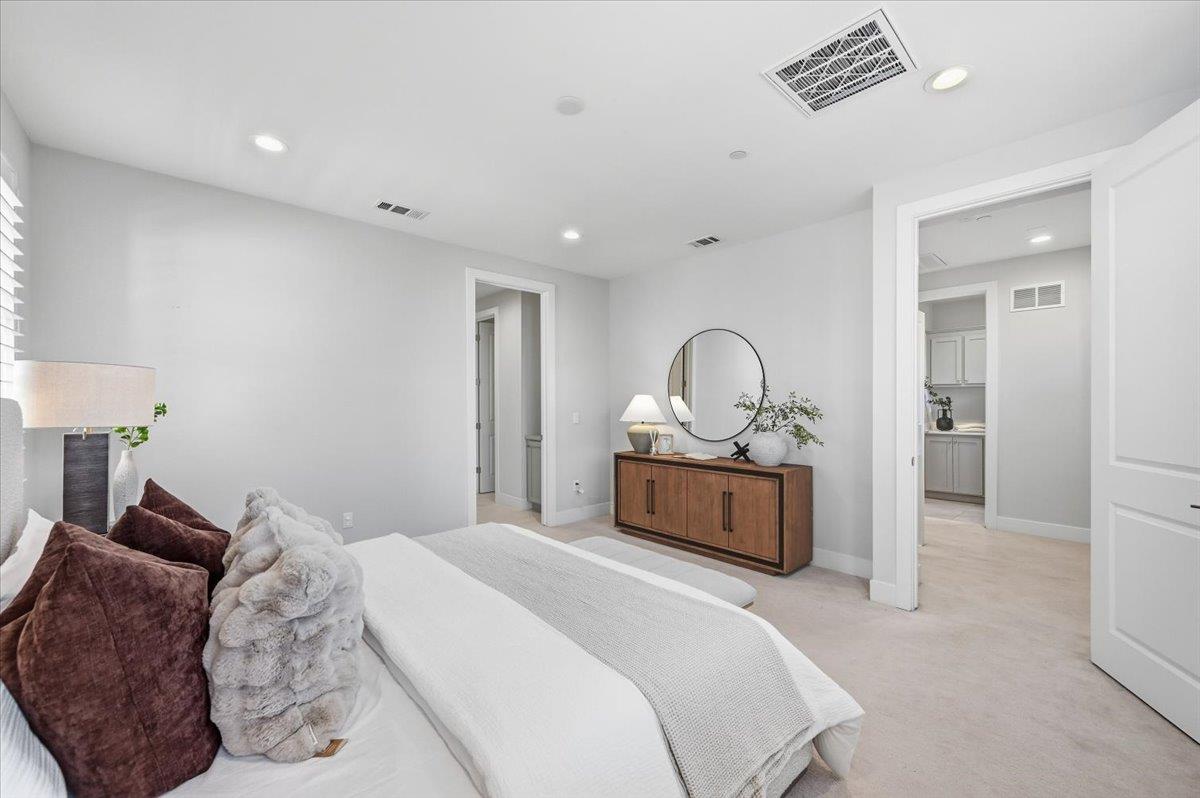 182 Melia LOOP