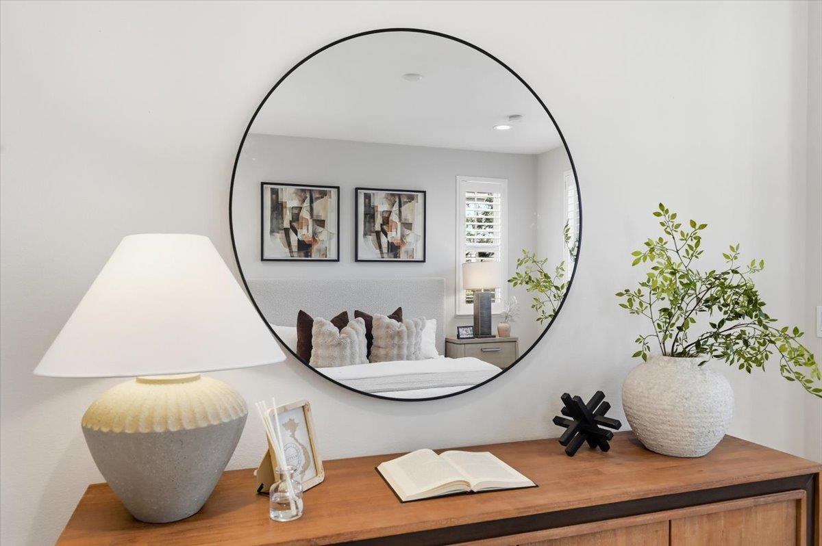 182 Melia LOOP