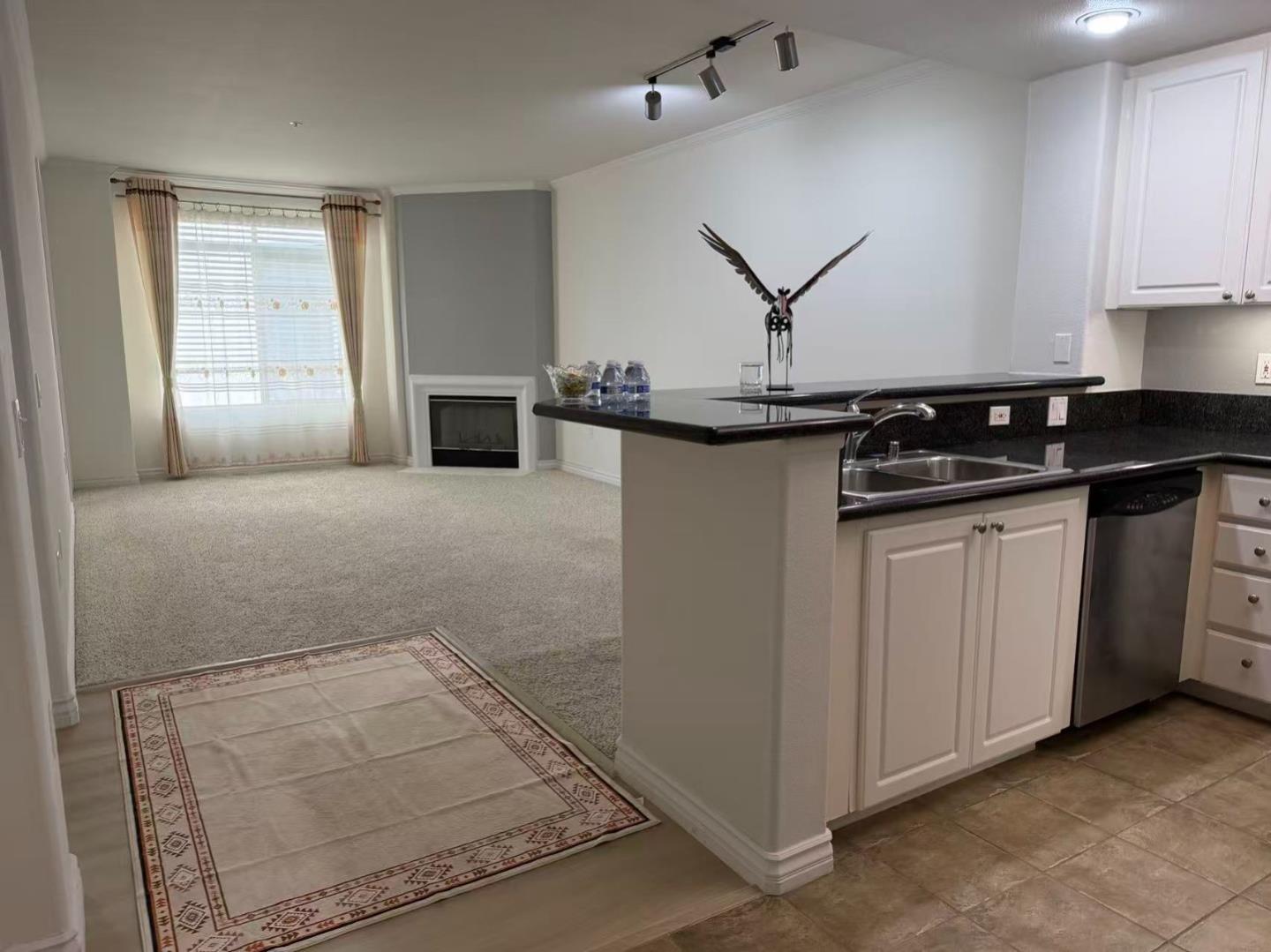 9263 Regents RD B301