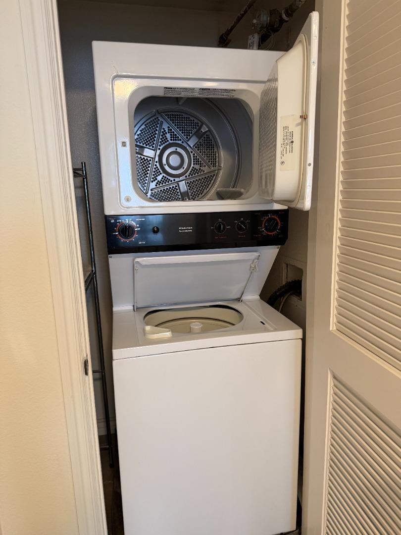 9263 Regents RD B301