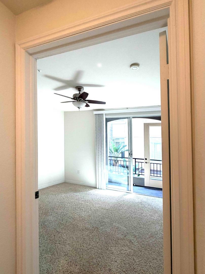 9263 Regents RD B301