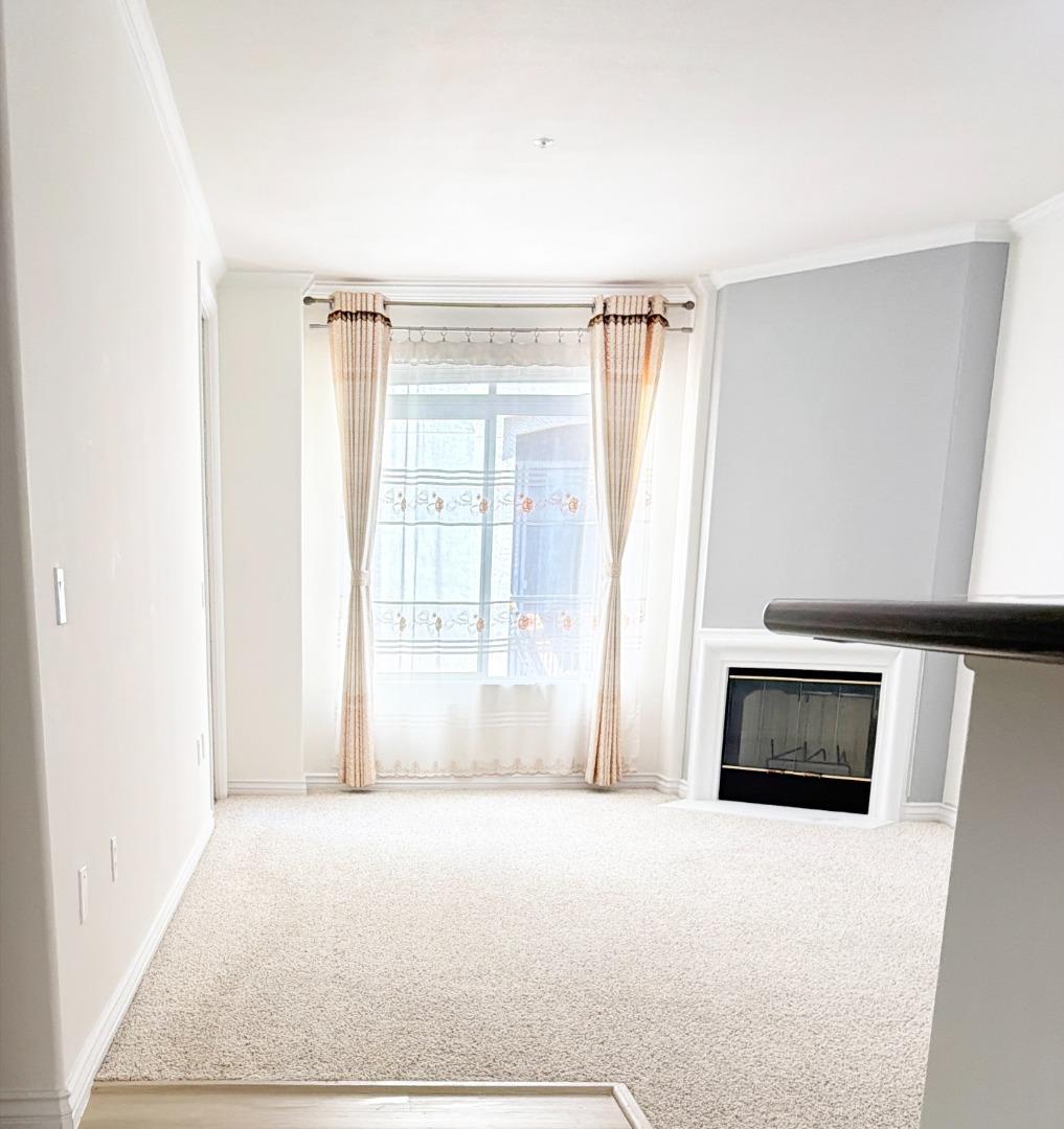9263 Regents RD B301
