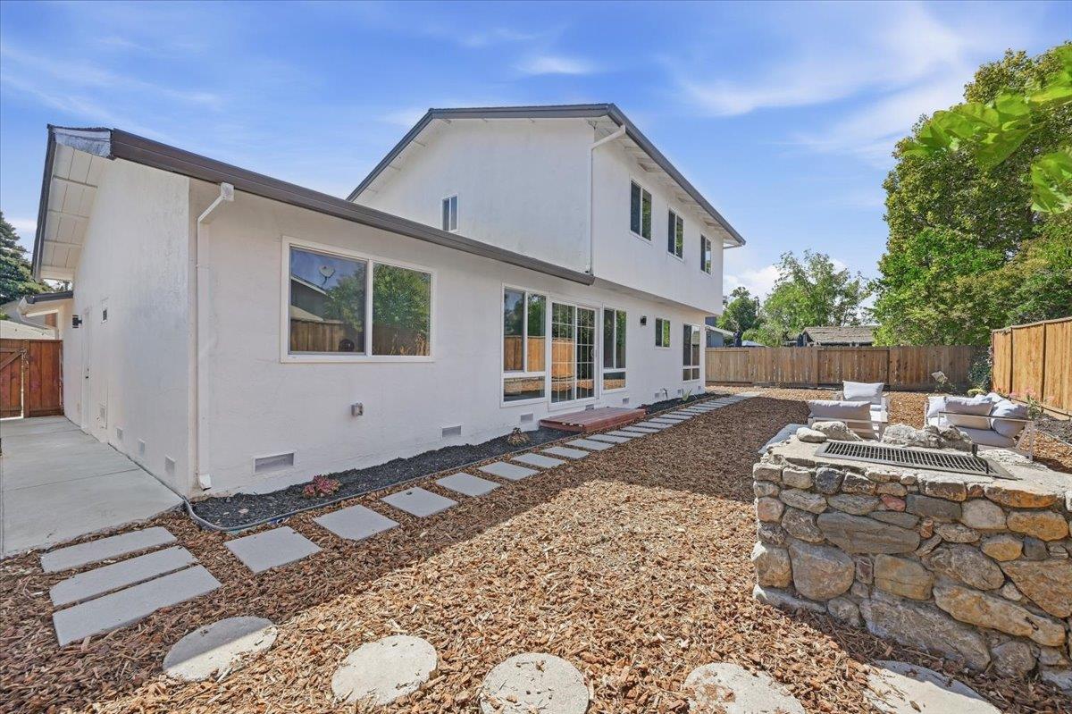 6763 Tory WAY