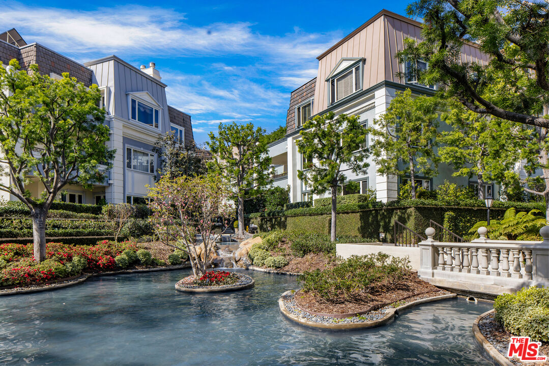 10118 Empyrean Way Unit: 102