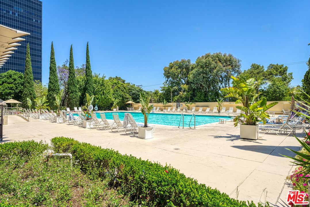 2160 Century Park Unit: 1608