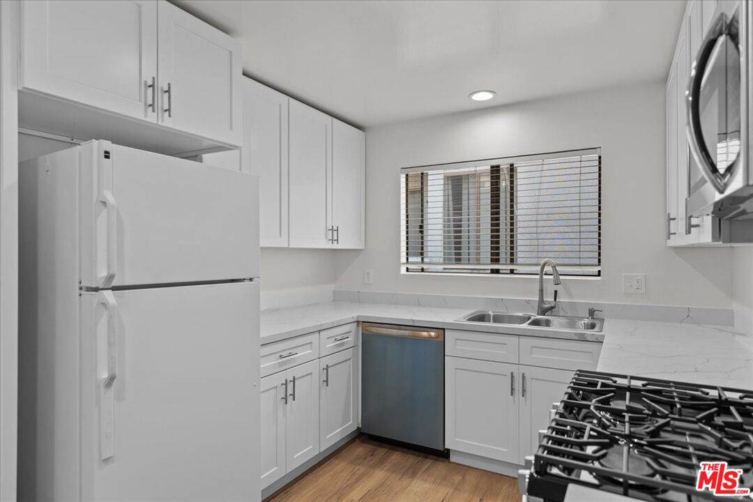 1640 S Bentley Ave Unit: 5