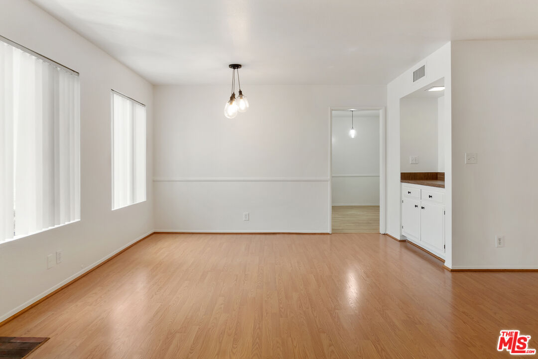 1640 S Bentley Ave Unit: 6