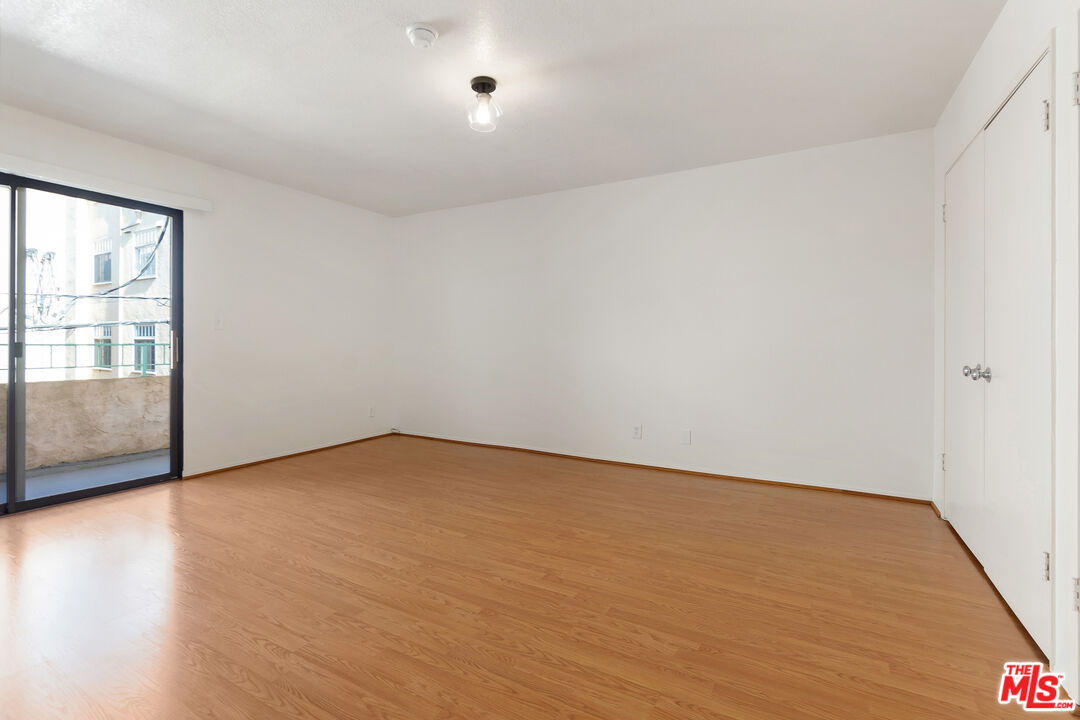 1640 S Bentley Ave Unit: 6