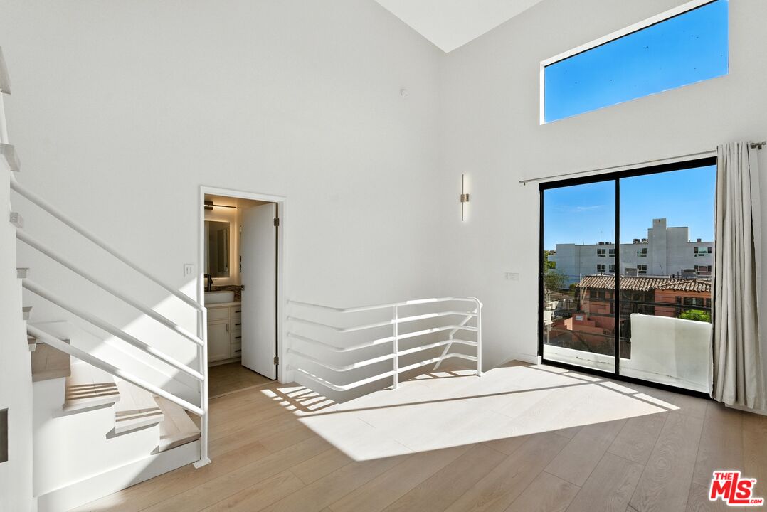 1826 Overland Ave Unit: 1