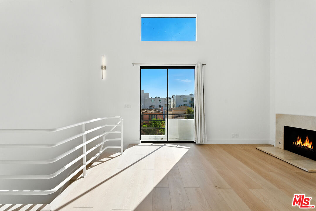 1826 Overland Ave Unit: 1