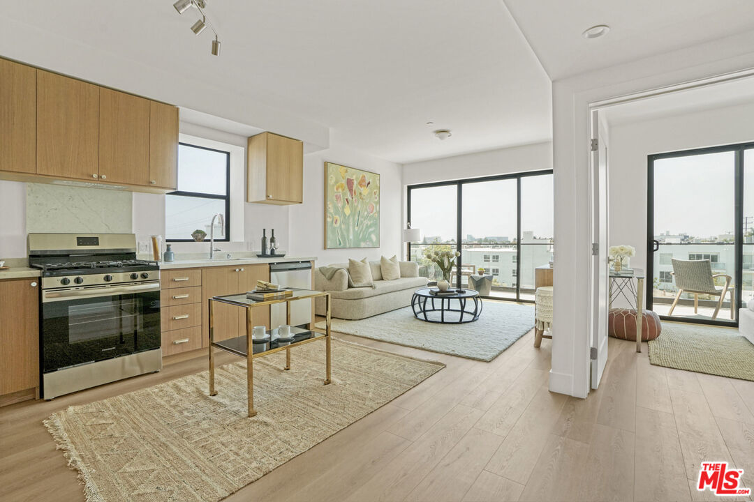 1822 Overland Ave Unit: 401