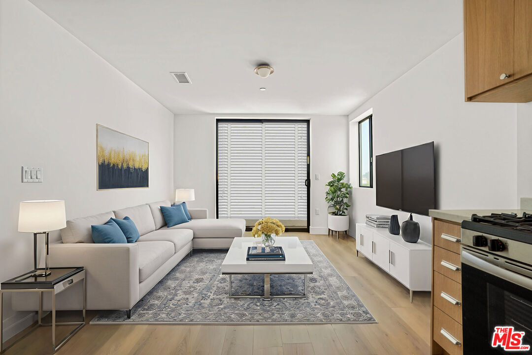 1822 Overland Ave Unit: 403