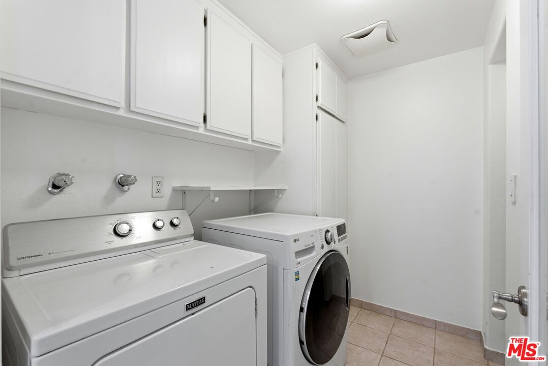 1223 Roxbury Dr Unit: 304