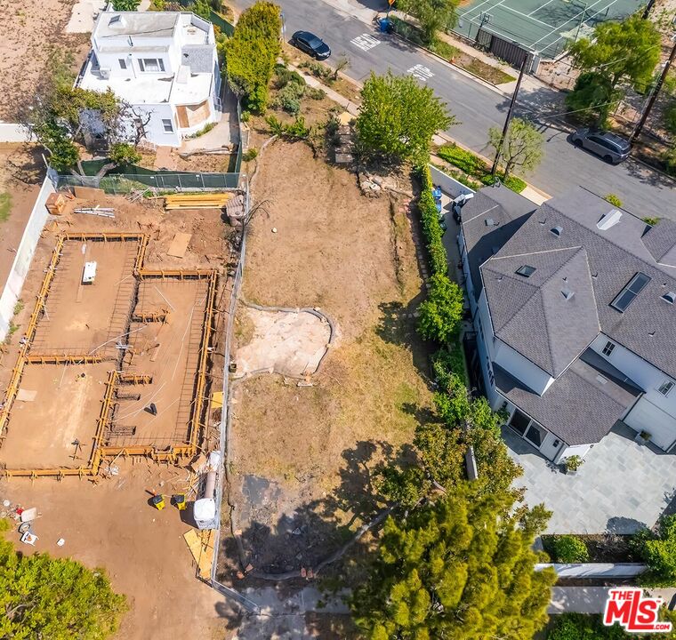 865 Chautauqua Blvd