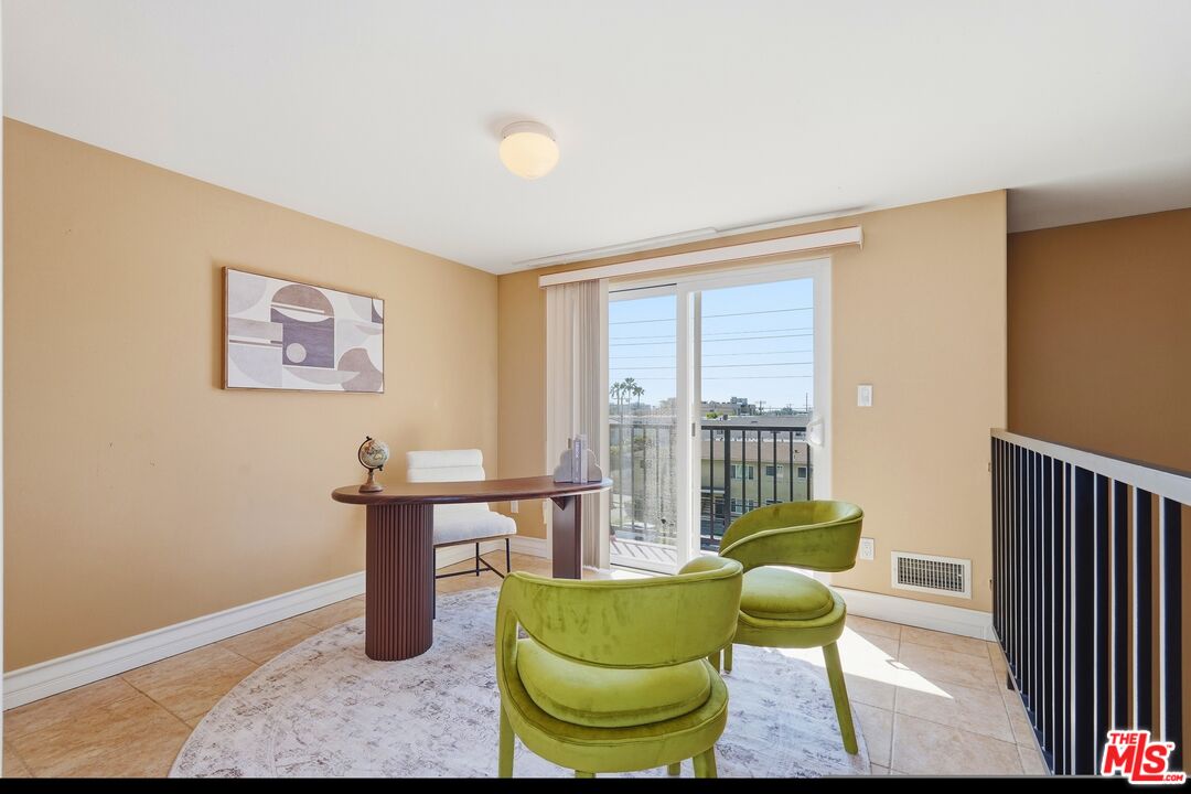 1748 Stoner Ave Unit: 1