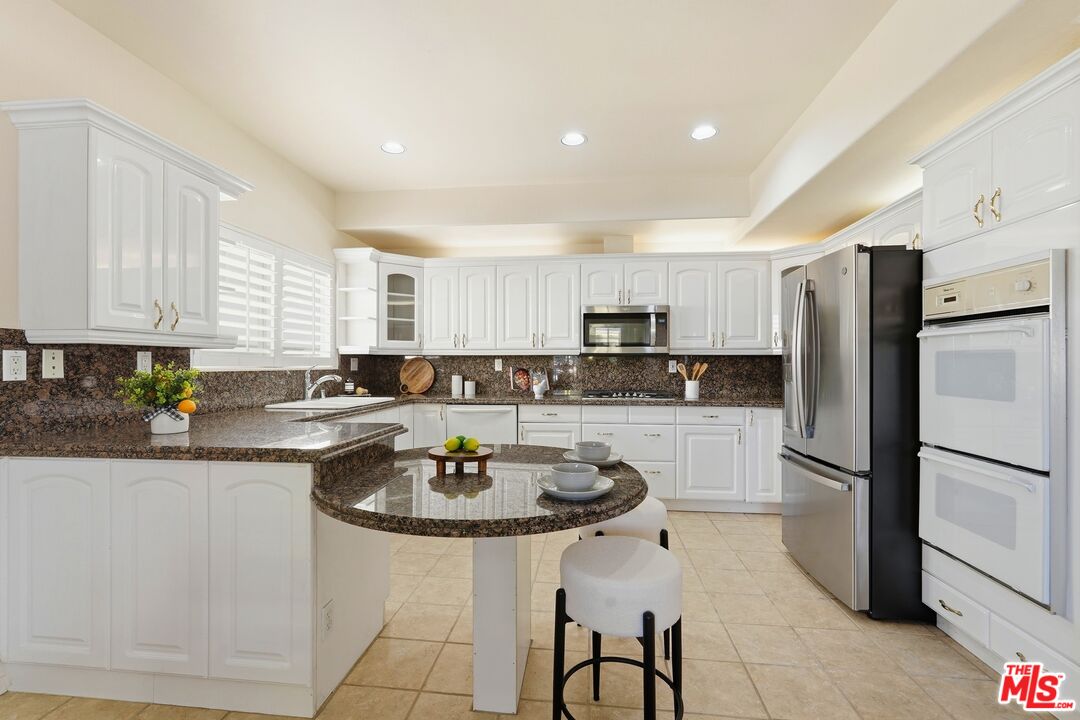1748 Stoner Ave Unit: 1
