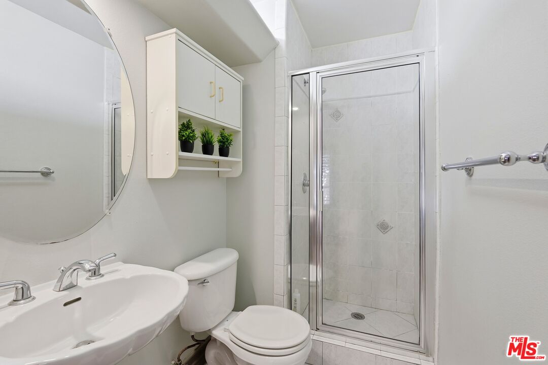 1748 Stoner Ave Unit: 1