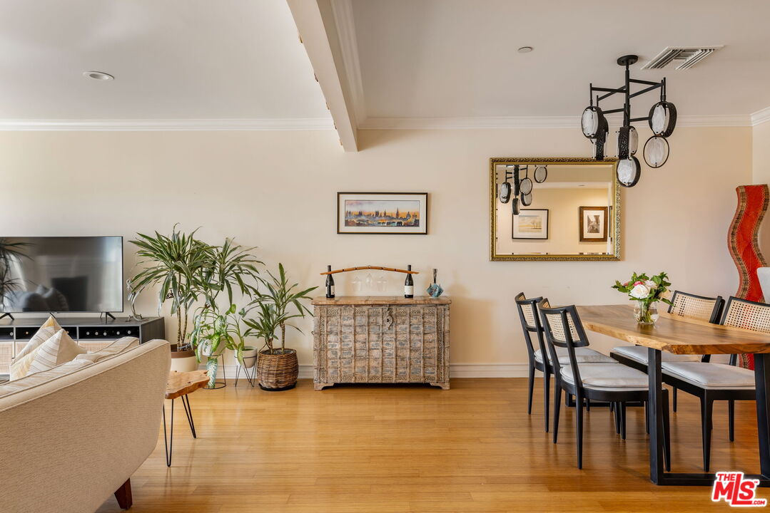 1838 Westholme Ave Unit: PH3