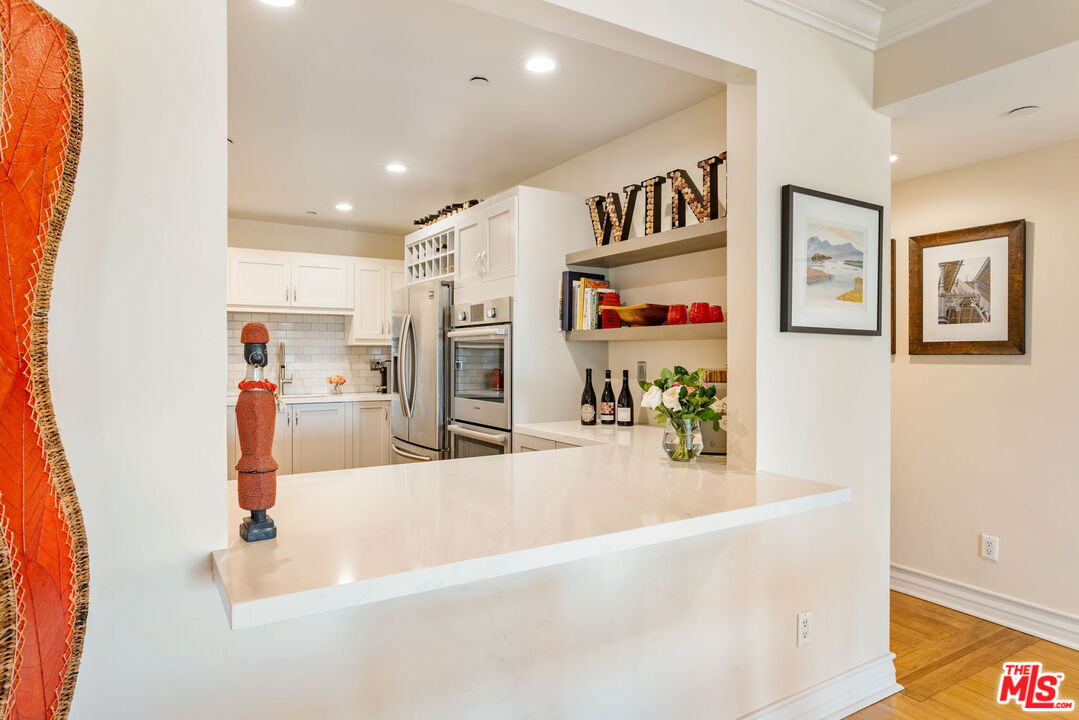 1838 Westholme Ave Unit: PH3