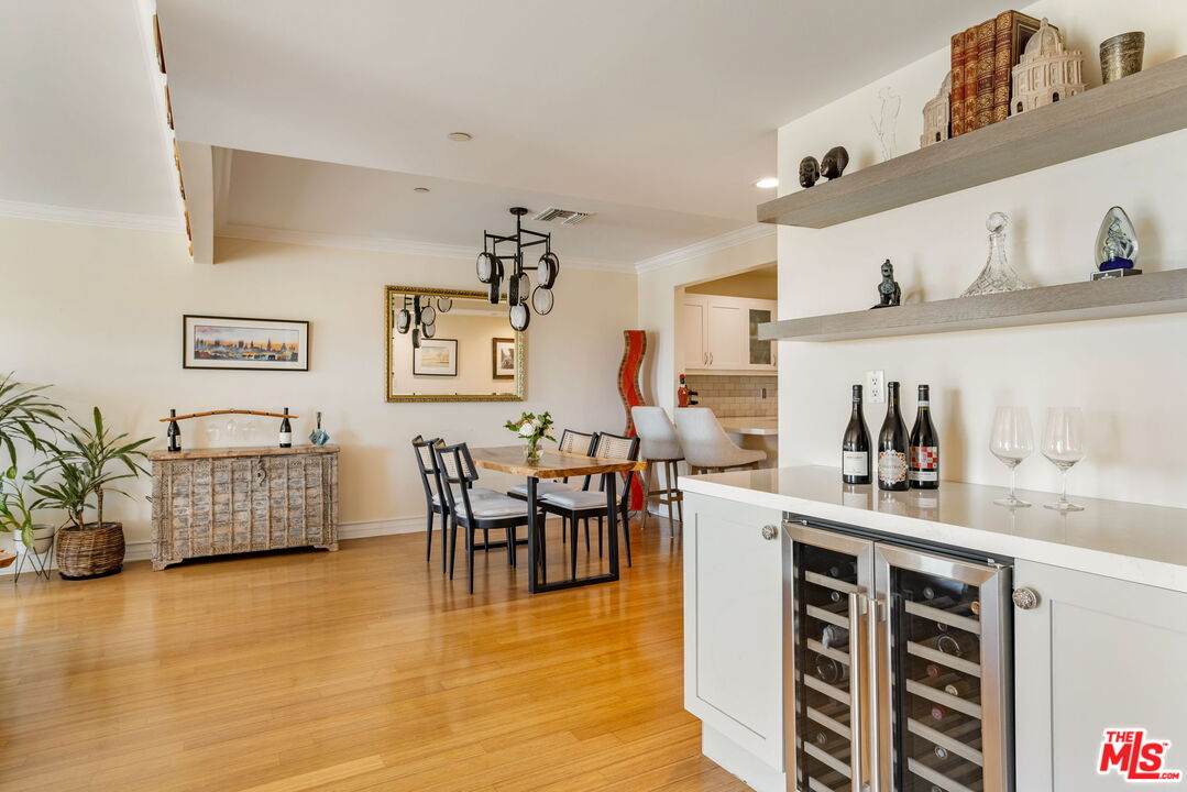 1838 Westholme Ave Unit: PH3