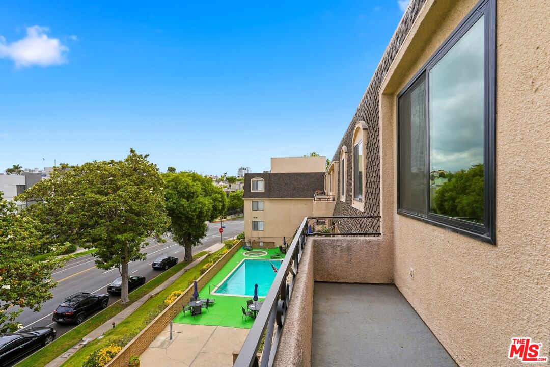 1201 Roxbury Dr Unit: 307