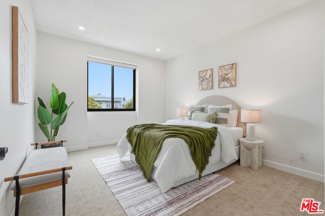 1201 Roxbury Dr Unit: 307