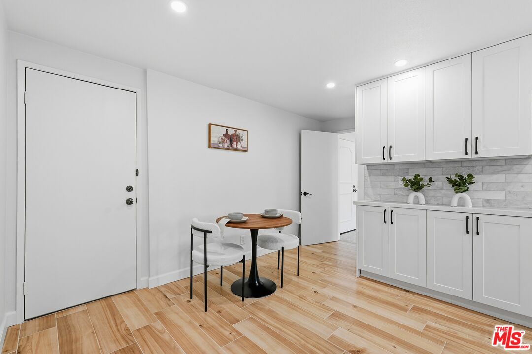 1201 Roxbury Dr Unit: 307