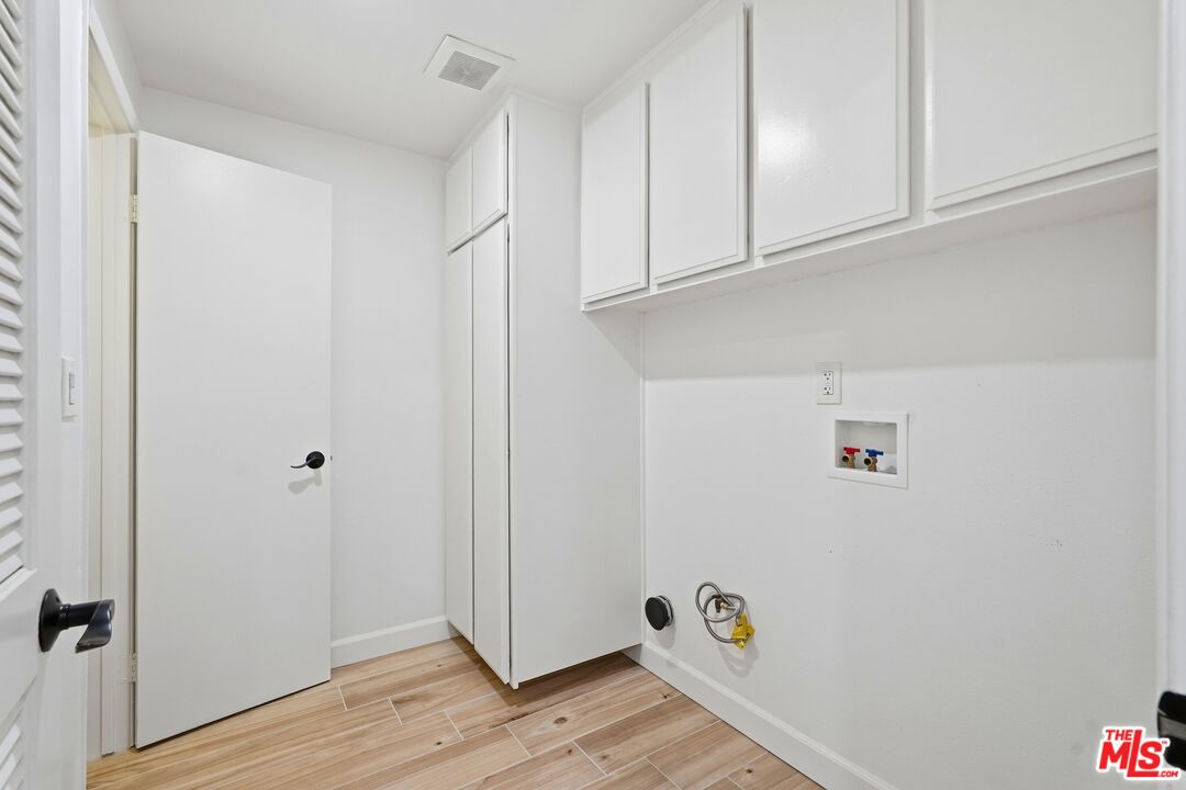 1201 Roxbury Dr Unit: 307