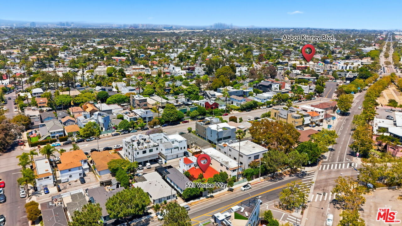 521 Venice Way