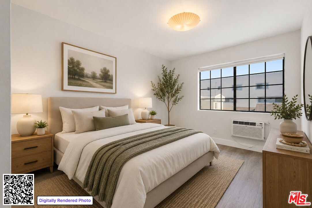 1120 Irolo St Unit: 102
