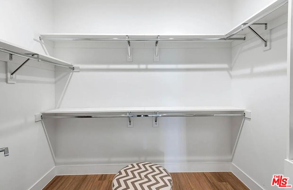 1906 Overland Ave Unit: 203