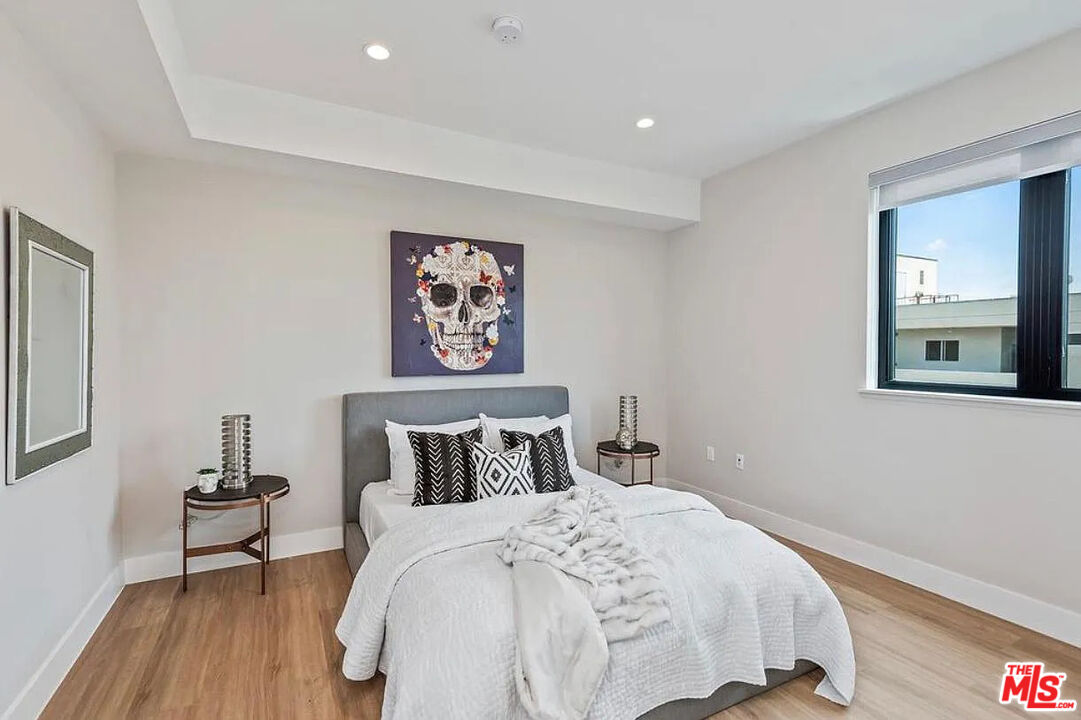1906 Overland Ave Unit: 201