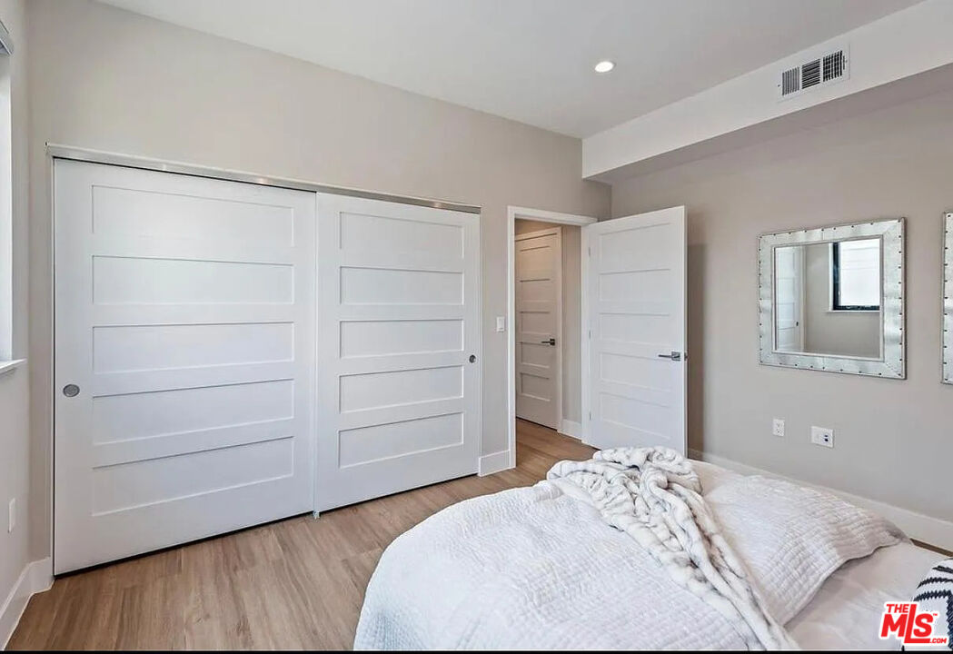1906 Overland Ave Unit: 201