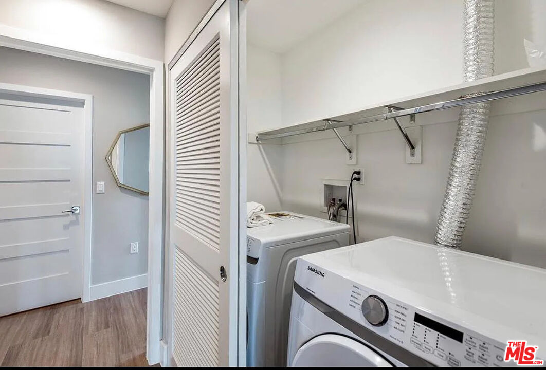 1906 Overland Ave Unit: 201