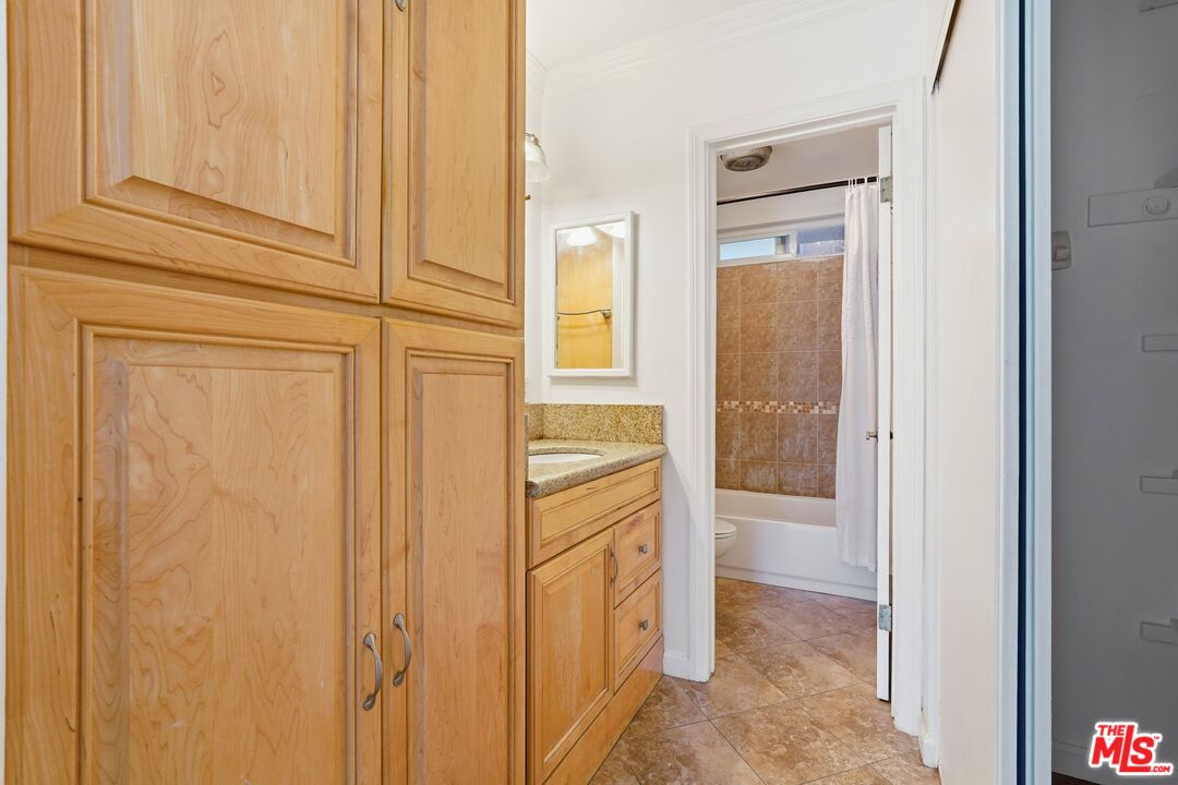 1885 Veteran Ave Unit: 102