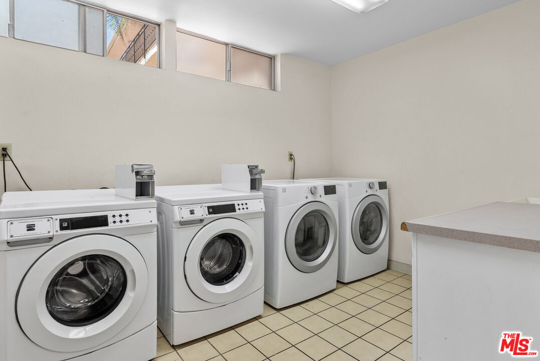 1885 Veteran Ave Unit: 102