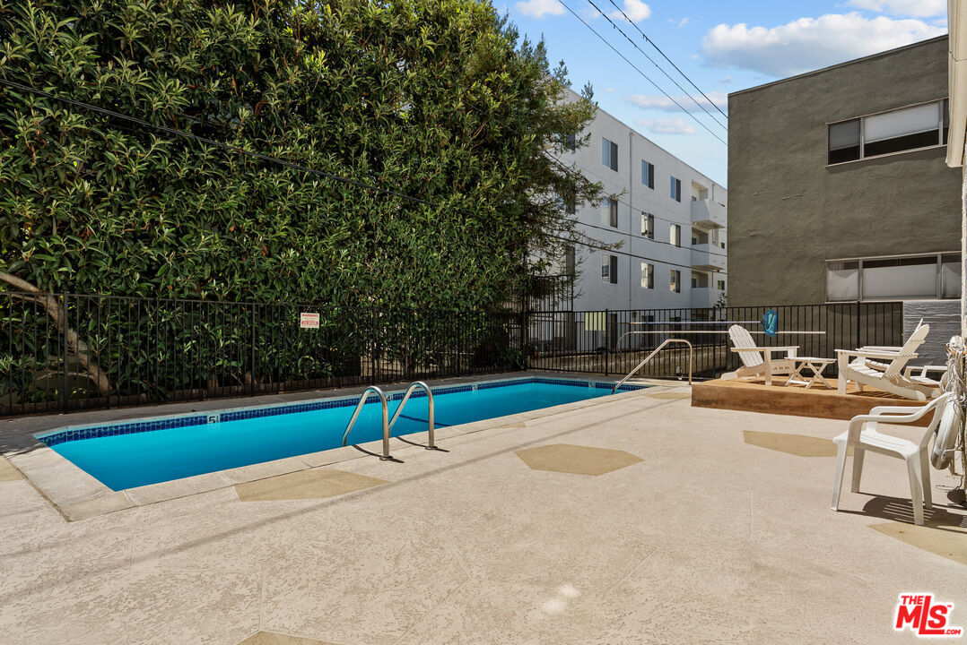1885 Veteran Ave Unit: 102