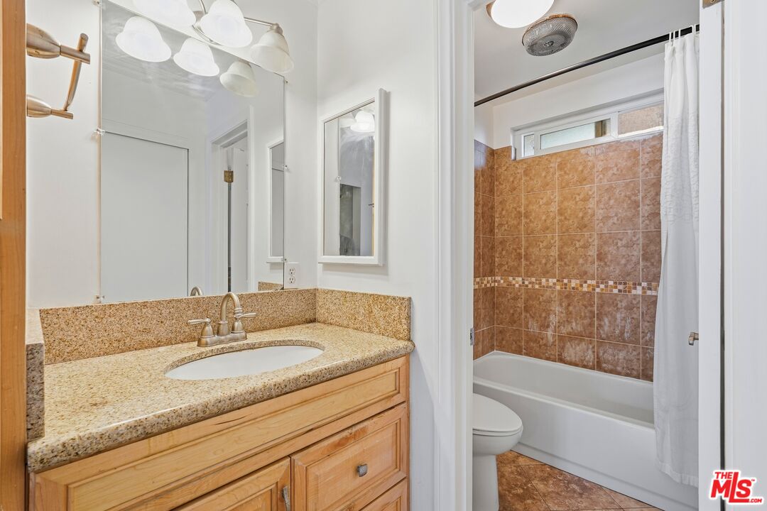 1885 Veteran Ave Unit: 102