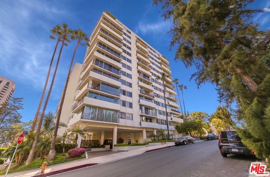 10433 Wilshire Blvd Unit: 407