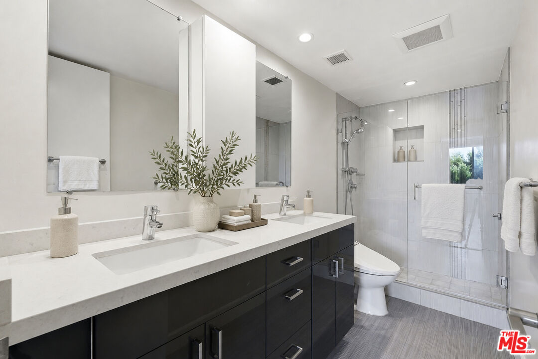 10433 Wilshire Blvd Unit: 407