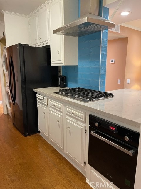 1887 Greenfield AVE Unit: 205