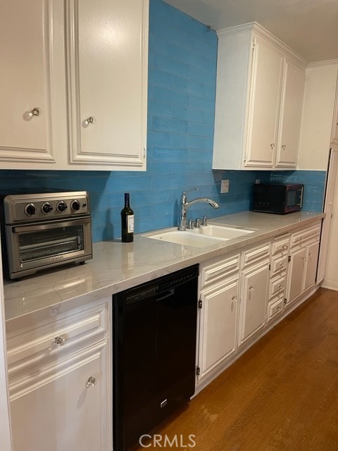 1887 Greenfield AVE Unit: 205