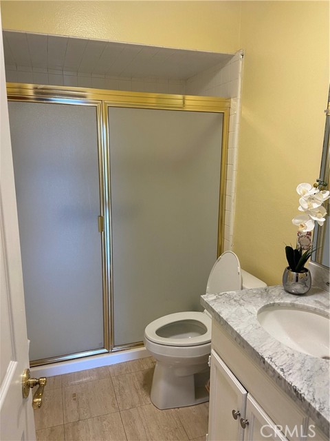 1887 Greenfield AVE Unit: 205