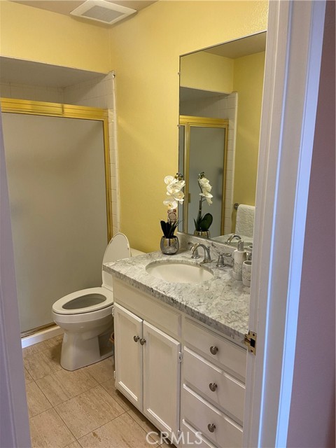 1887 Greenfield AVE Unit: 205