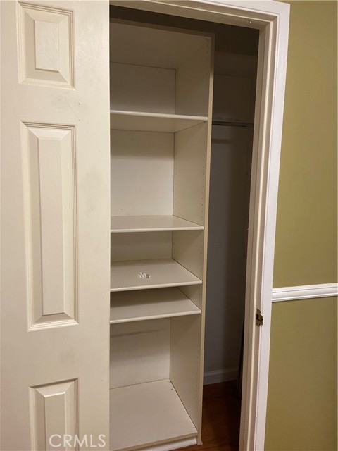 1887 Greenfield AVE Unit: 205