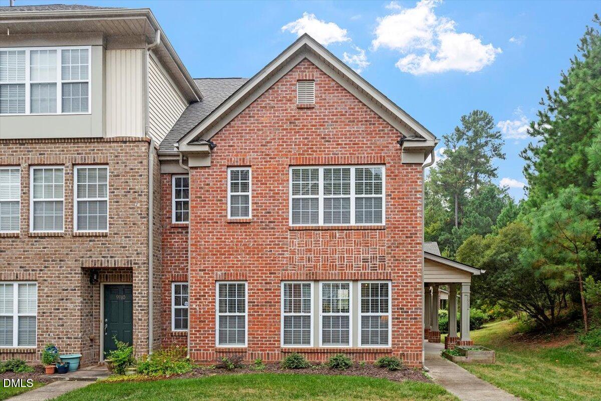 9912 Wasser Court
