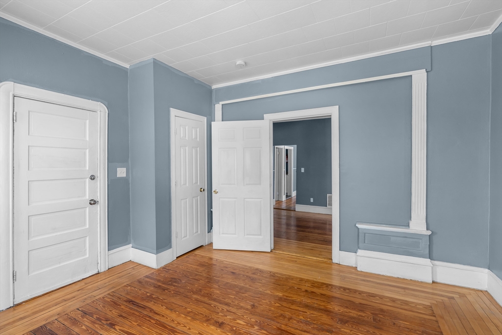 1819 Pleasant St # 3