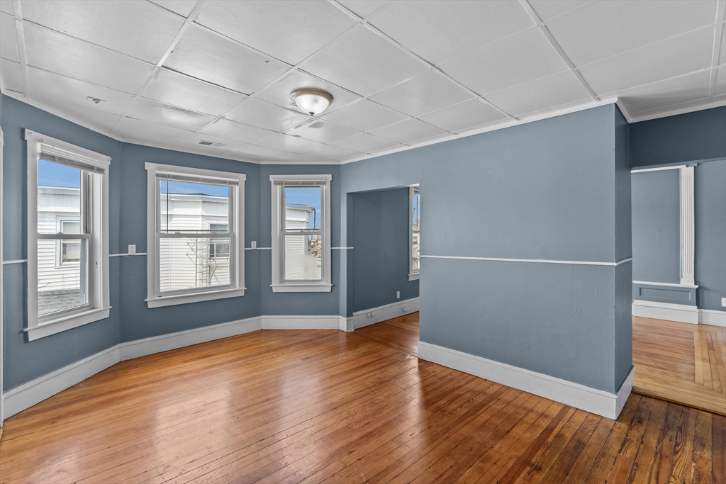 1819 Pleasant St # 3