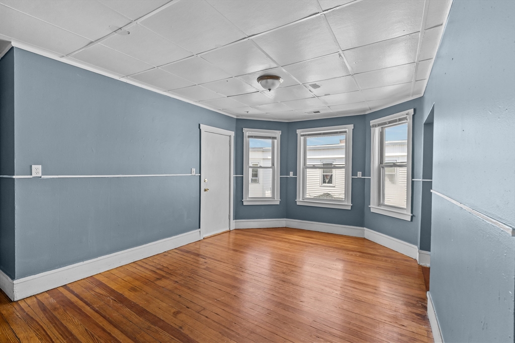 1819 Pleasant St # 3