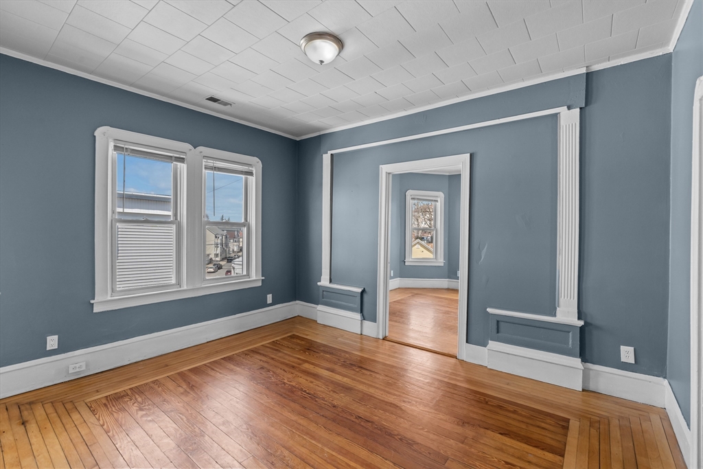 1819 Pleasant St # 3